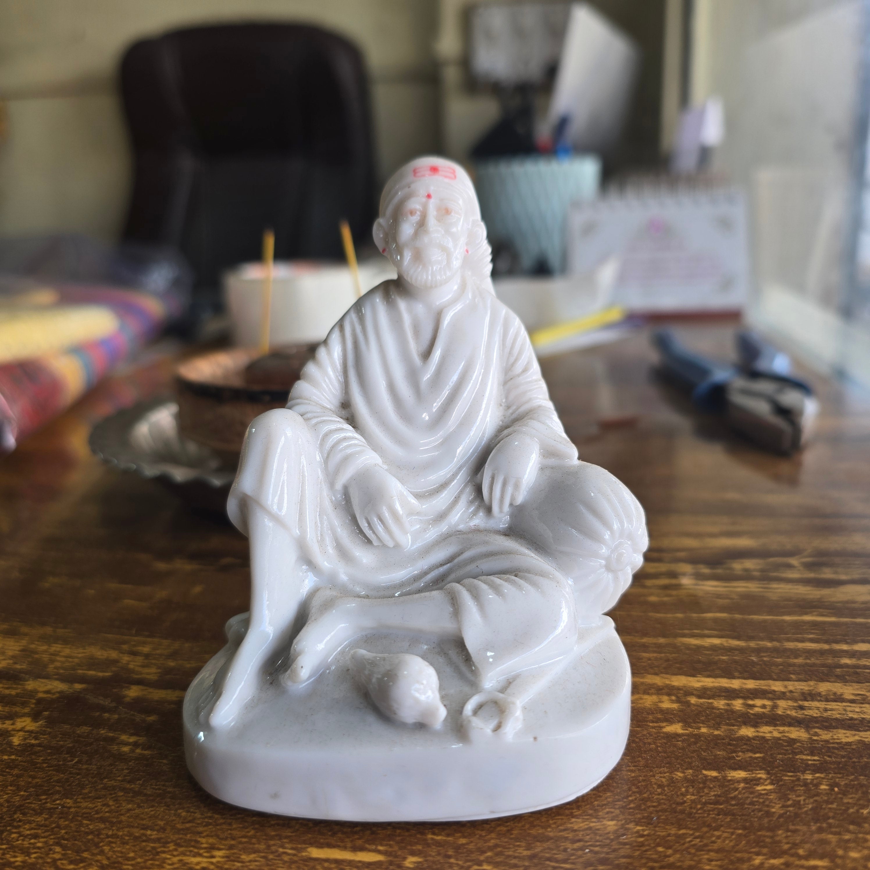 Sai Baba Dwarkamai Statue